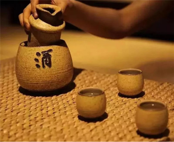 月下一杯酒，萬(wàn)事盡浮休。65.jpg